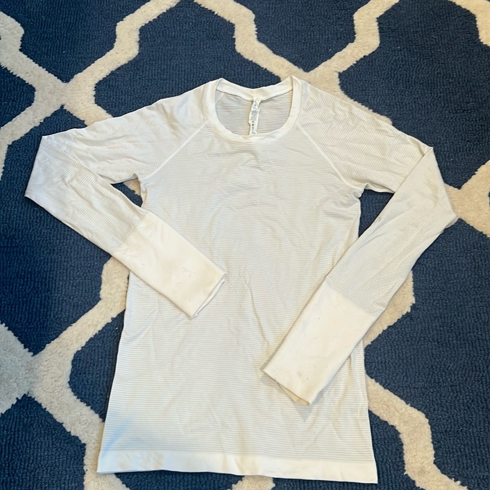 White long sleeve swiftly tech